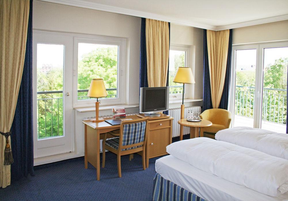 Thomas Hotel Spa & Lifestyle Husum  Zewnętrze zdjęcie
